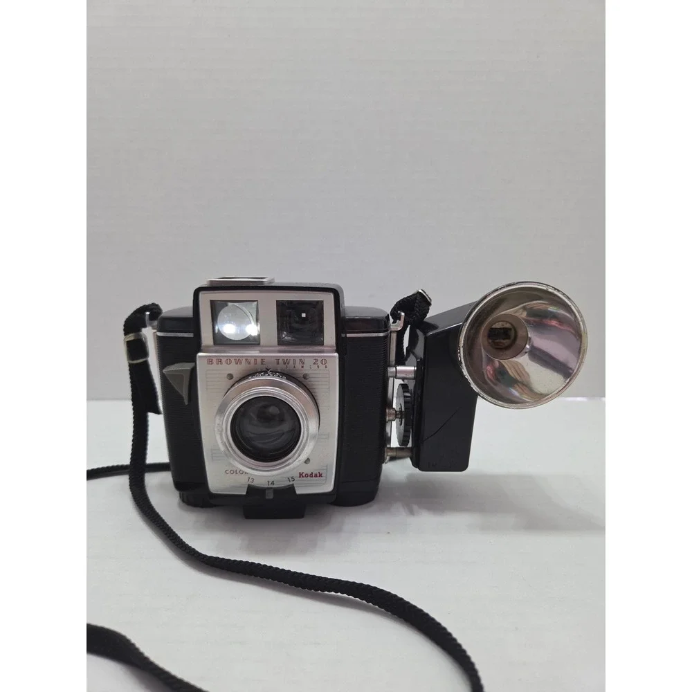 Vintage Kodak Brownie Twin 20 Camera with Supermite Flasholder Untested